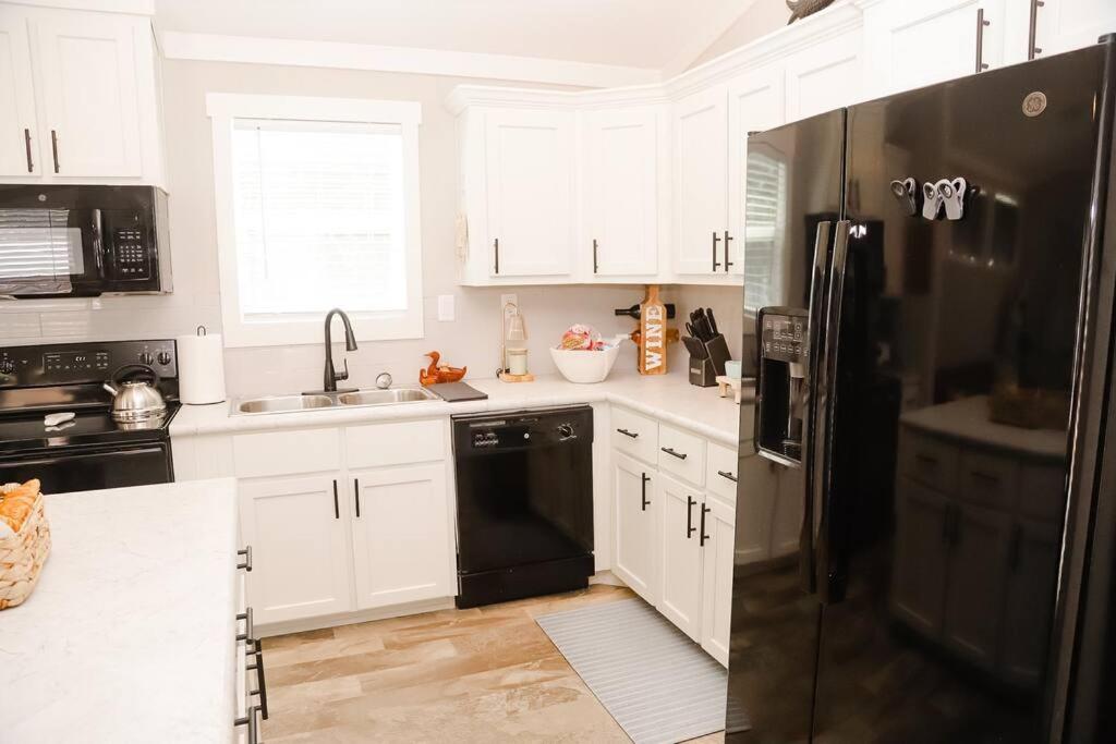 The Little Getaway-Sleeps 4, Firepit, Pet Friendly Villa Pottsboro Exterior foto